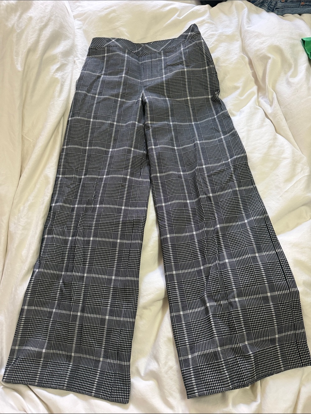 SPANX Gray & Black Wide-Leg Plaid Pants